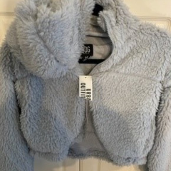 Urban Outfitters Tops - Urban Outfitter's Lavendar Crop Sherpa